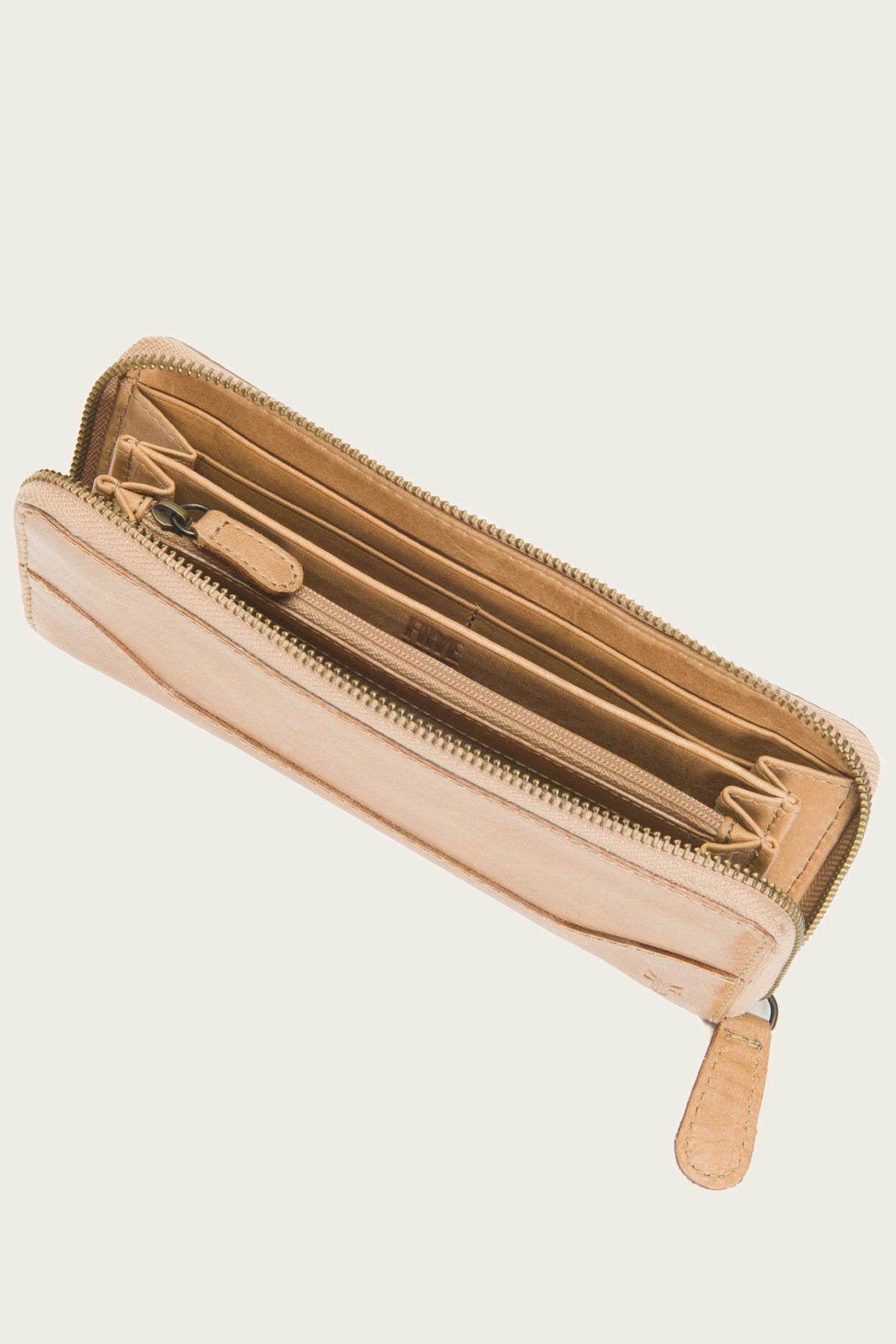 FRYE Melissa Beige Zip Wallet