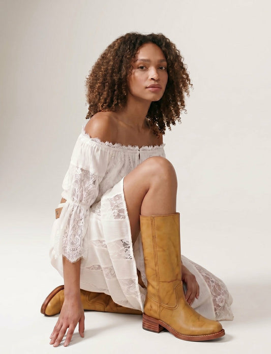 FRYE Women's Banana Campus 14L Boots