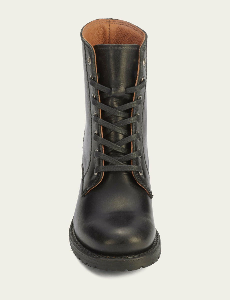 FRYE Women's Black Sabrina 6G Lace Up Booties