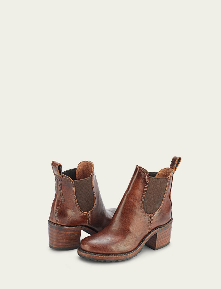 FRYE Women's Cognac Sabrina Chelsea Boots