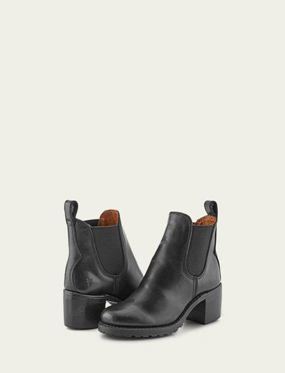 FRYE Women's Black Sabrina Chelsea Boots