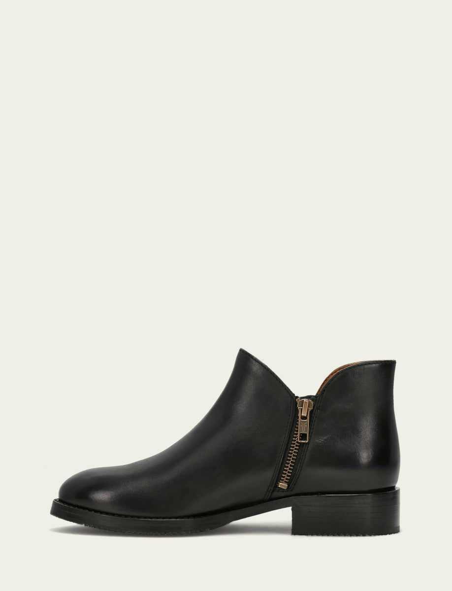 FRYE Women's Black Melissa Shootie 2 Boot