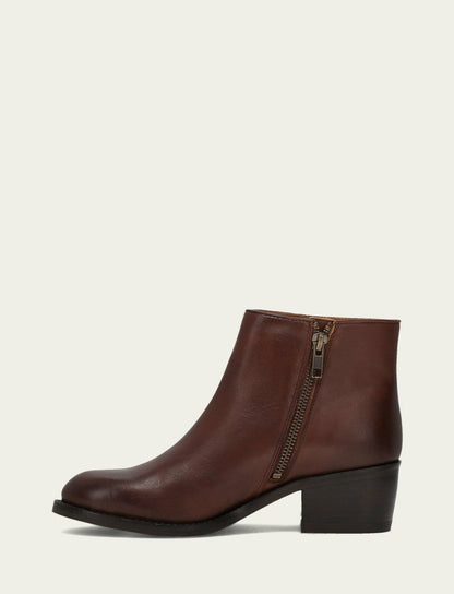 FRYE Women's Saddle Carson 2 Piping Booties
