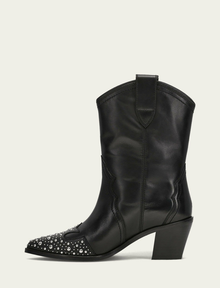 FRYE Women's Black Sara Wingtip Stud Boot