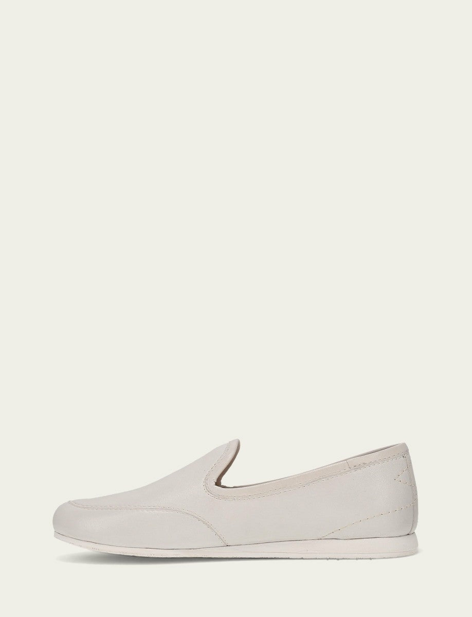 FRYE Women’s Ivory Smooth Leather Sofie Slip On Flats
