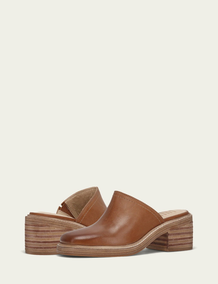 FRYE Women's Saddle Leather Kate Mules