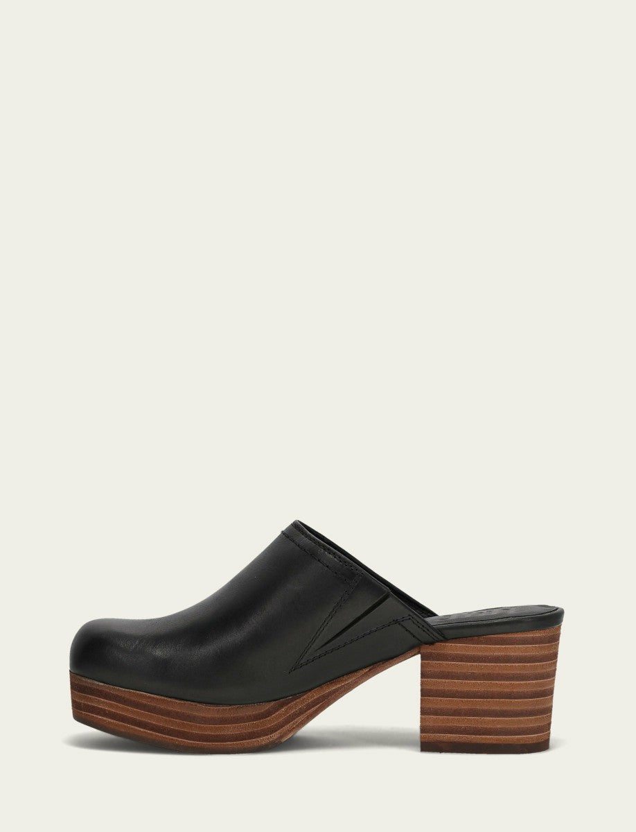 FRYE Women's Black Leather Campus Clogs