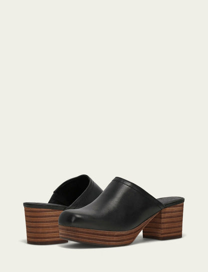 FRYE Women's Black Leather Campus Clogs