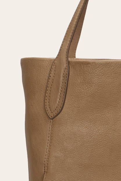 FRYE Women's Beige Campus Leather Tote