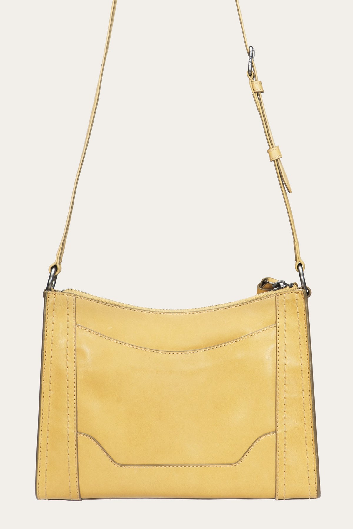 FRYE Women's Banana Melissa Zip Crossbody