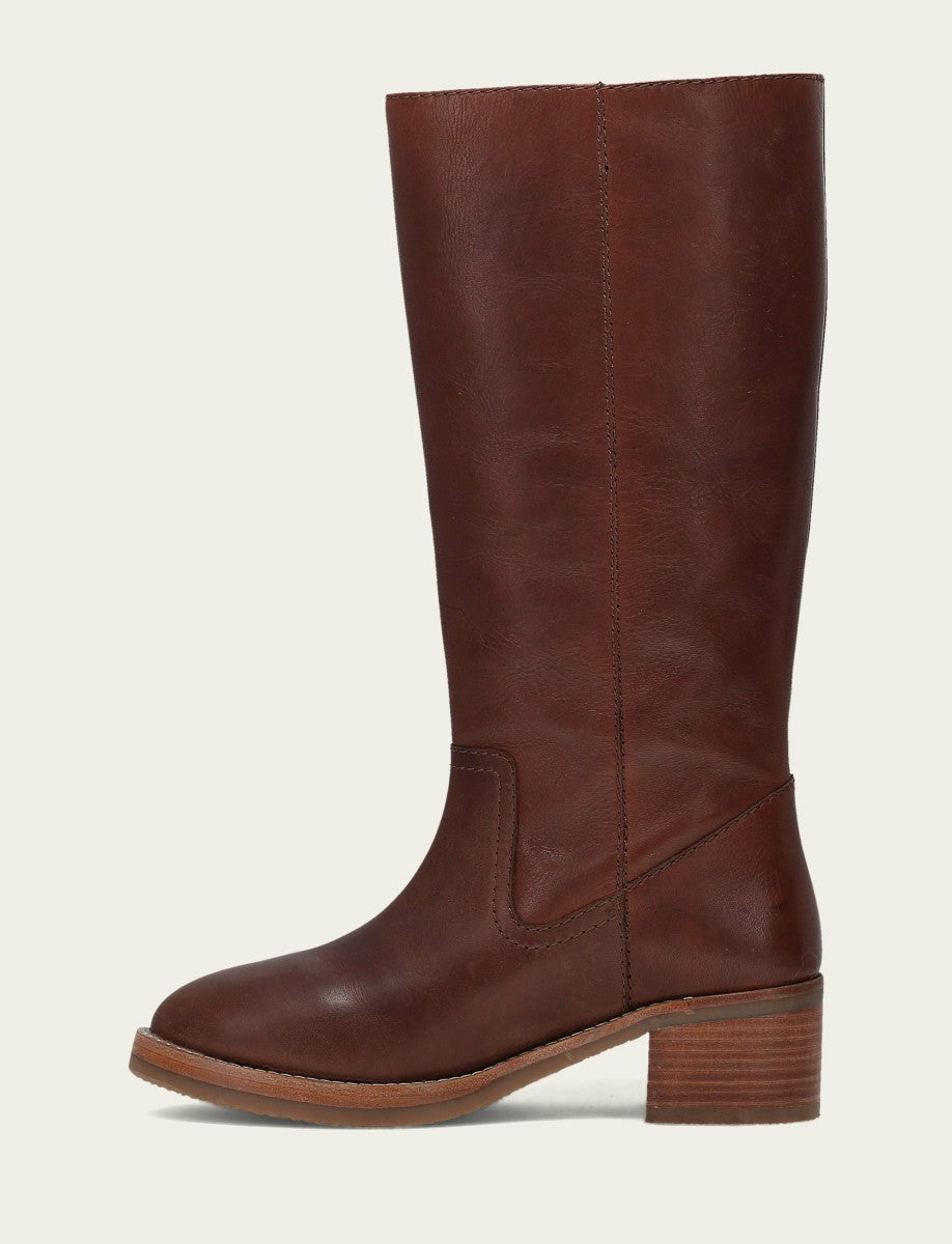 FRYE Women's Brown Andrea 14R Boot