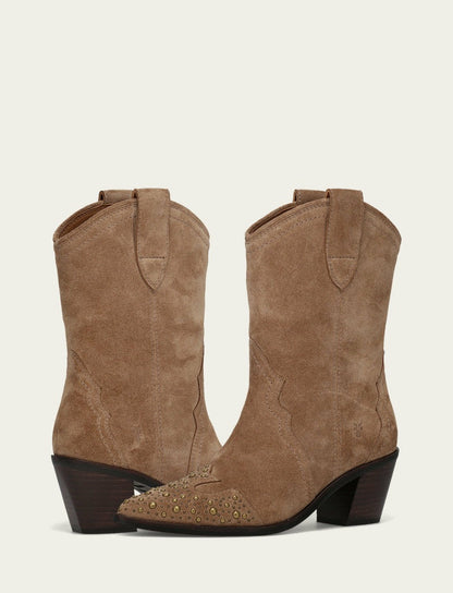 FRYE Women's Almond Sara Wingtip Stud Boot