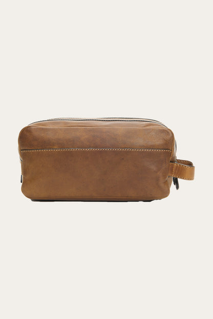 FRYE Logan Large Travel Dopp in Dark Brown