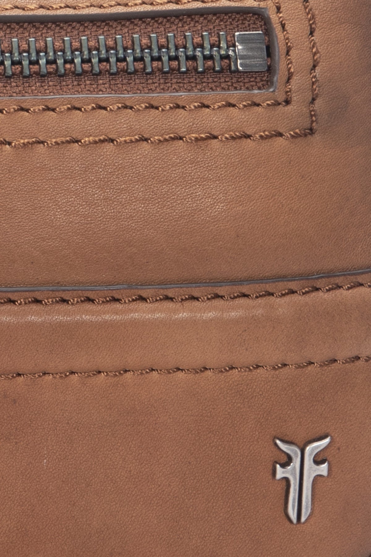 FRYE Nash Cognac Dopp Kit
